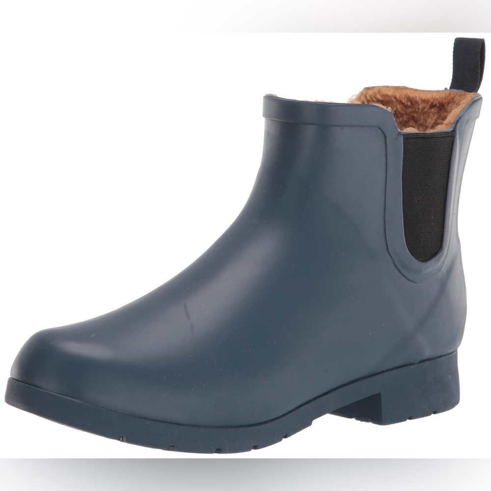NWT Chooka Chelsea Waterproof Boots